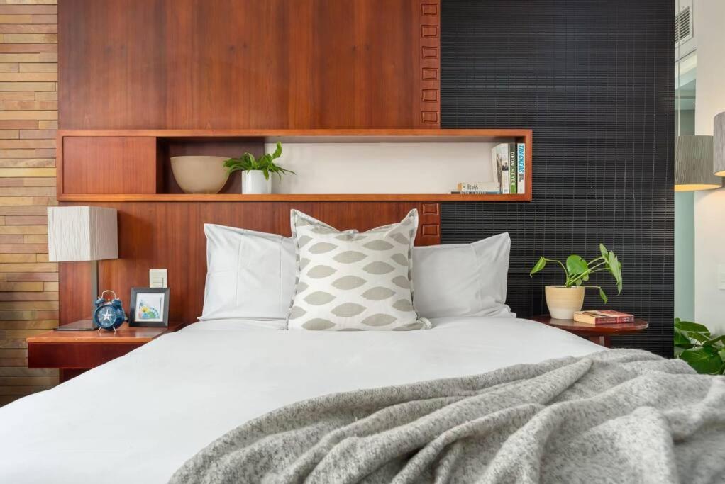 Central Modern City Escape Apartment! Кейптаун Екстериор снимка